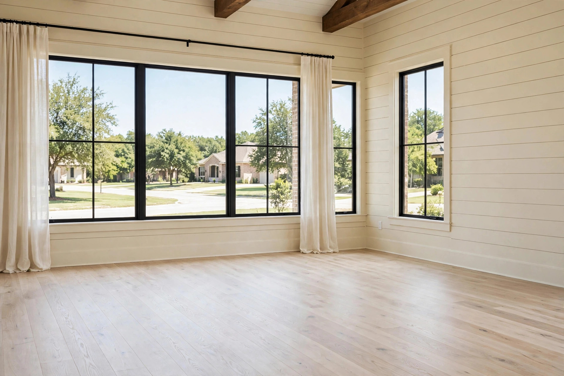 Original vacant living room — illustrative example